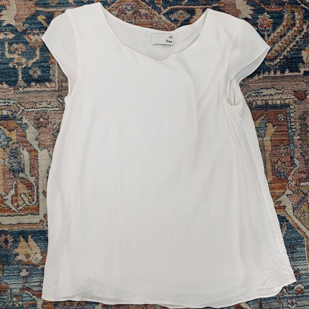 Aritzia Simple White Tee
